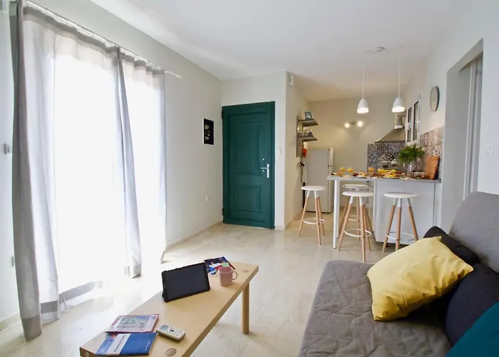 Appartement Blue & , - Corfu 1&2-3&4